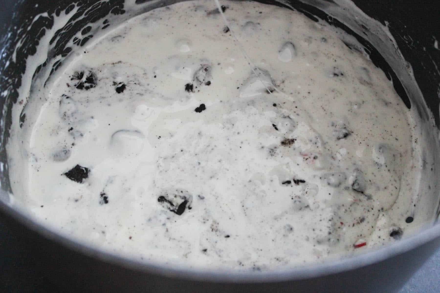 Holiday-Peppermint-Bark-Rice-Krispie-Treats-step-2