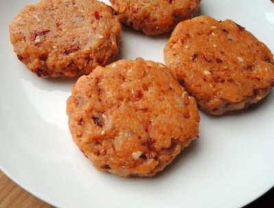 Chipotle-turkey-burgers-with-guacamole-step-by-step-recipe