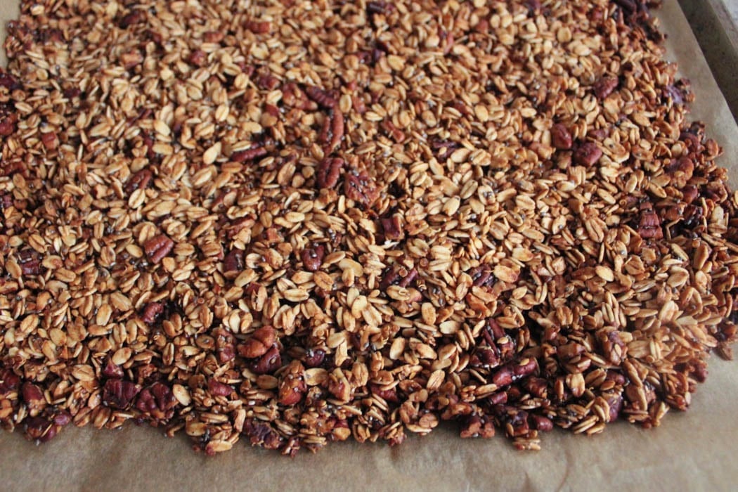 dark-chocolate-cherry-granola-with-crunchy-quinoa-vegan-gluten-free-step-6