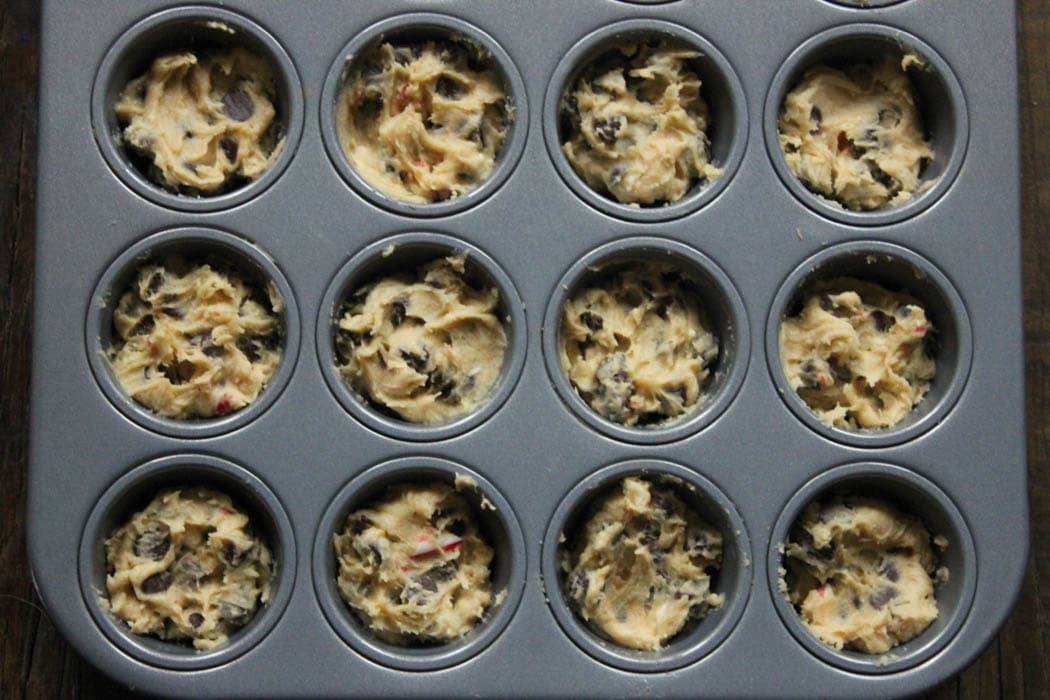 peppermint-chocolate-chip-blondie-bites-step-7