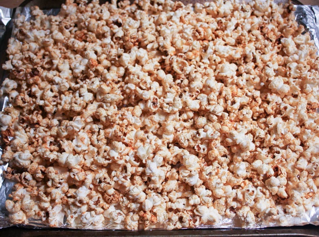 vegan-dark-chocolate-chipotle-stovetop-popcorn-step-7