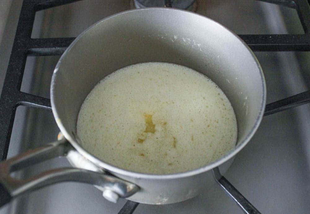 Chocolate-Chip-Cheesecake-Swirl-Brownie-Bites-Step-2