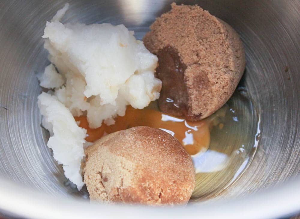 healthy-dark-chocolate-chunk-oatmeal-cookies-with-cherries-and-sea-salt-step-1