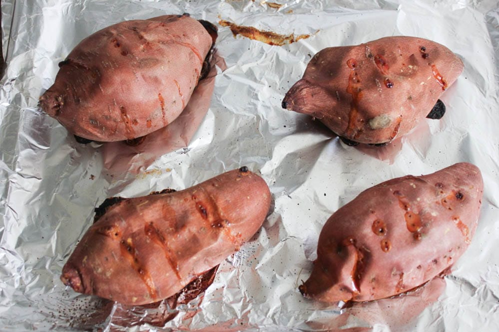 Chipotle-Mashed-Sweet-Potatoes-Stuffed-with-Superfood-Pomegranate-Pistachio-Guacamole-step-2