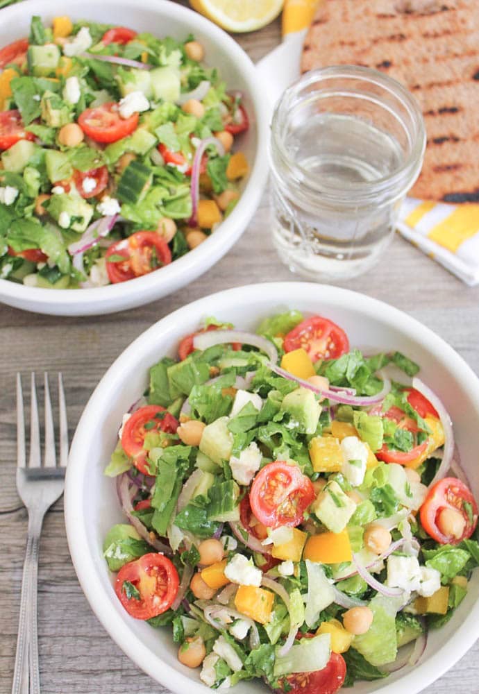 Chopped-Greek-Salad-With-Avocado-Chickpeas-and-Lemon-Dressing-6