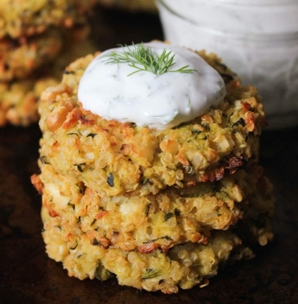gluten-free-baked-zucchini-quinoa-cakes-with-dill-yogurt-sauce-10, pinthis