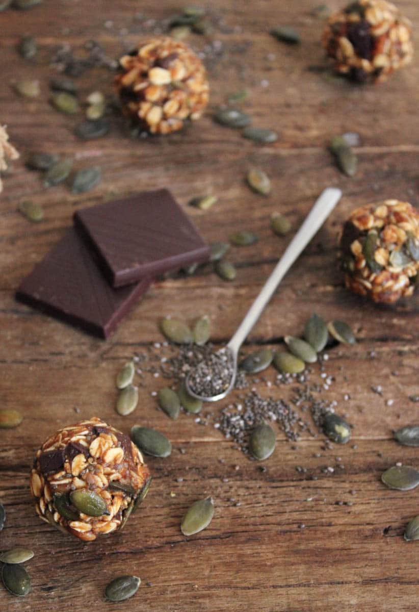 No-Bake-Pumpkin-Pie-Energy-Bites-Vegan-Gluten-Free-10